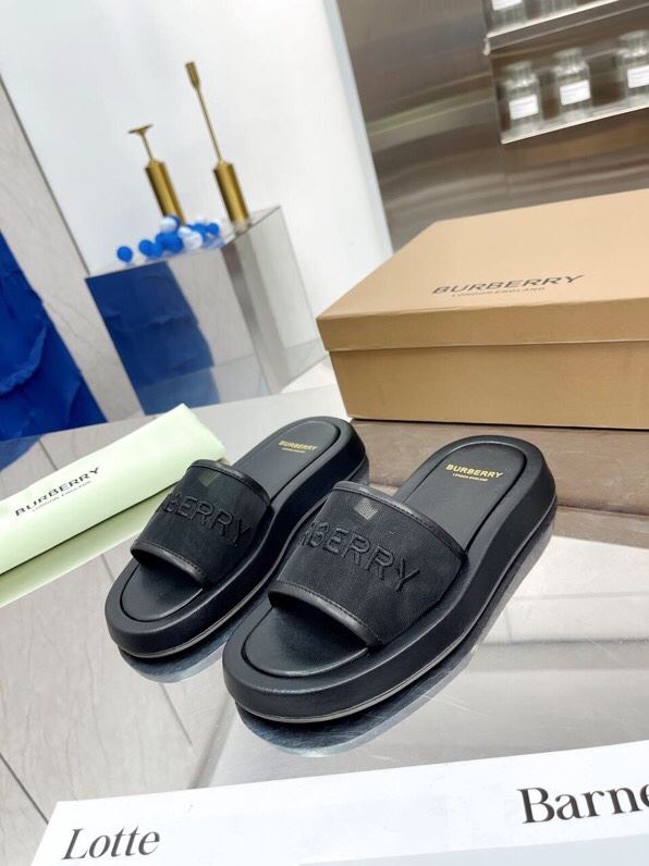 Burberry Slippers